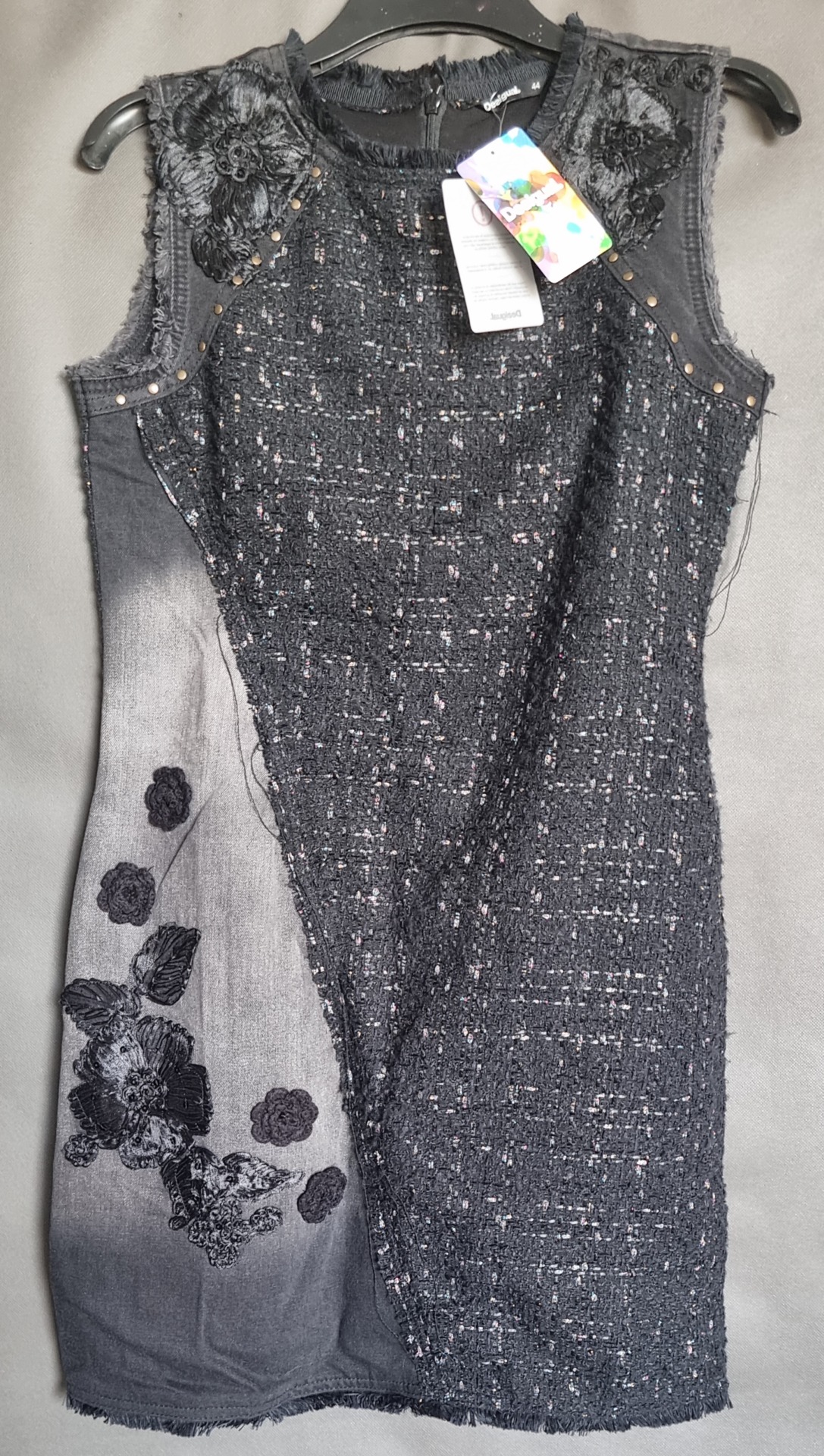 Desigual 8 kg - obrazek 20